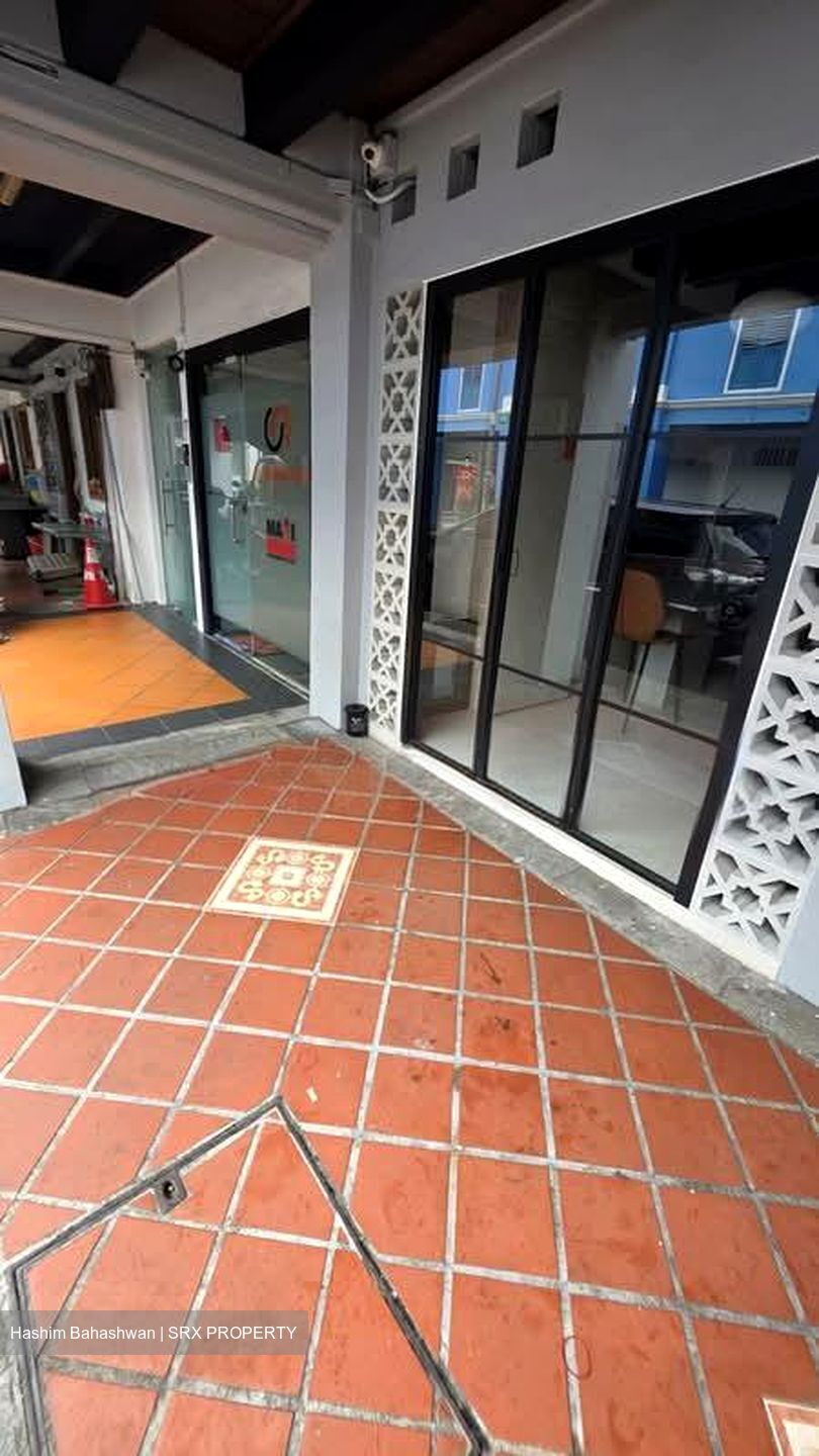 Jalan Besar (D8), Shop House #579255381